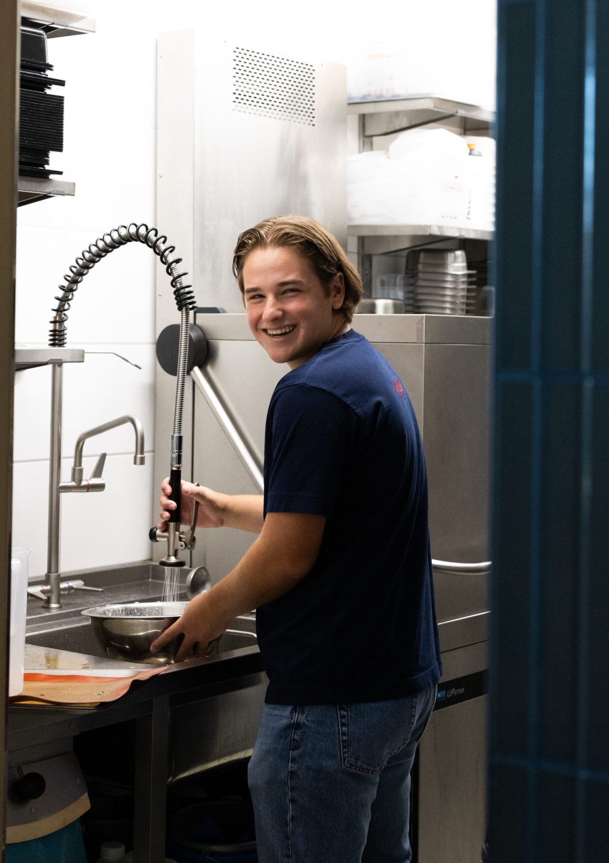 vondels-chefs-bar-keuken-medewerker-afwas